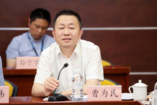 曹为民_副本.jpg 曹为民_副本.jpg